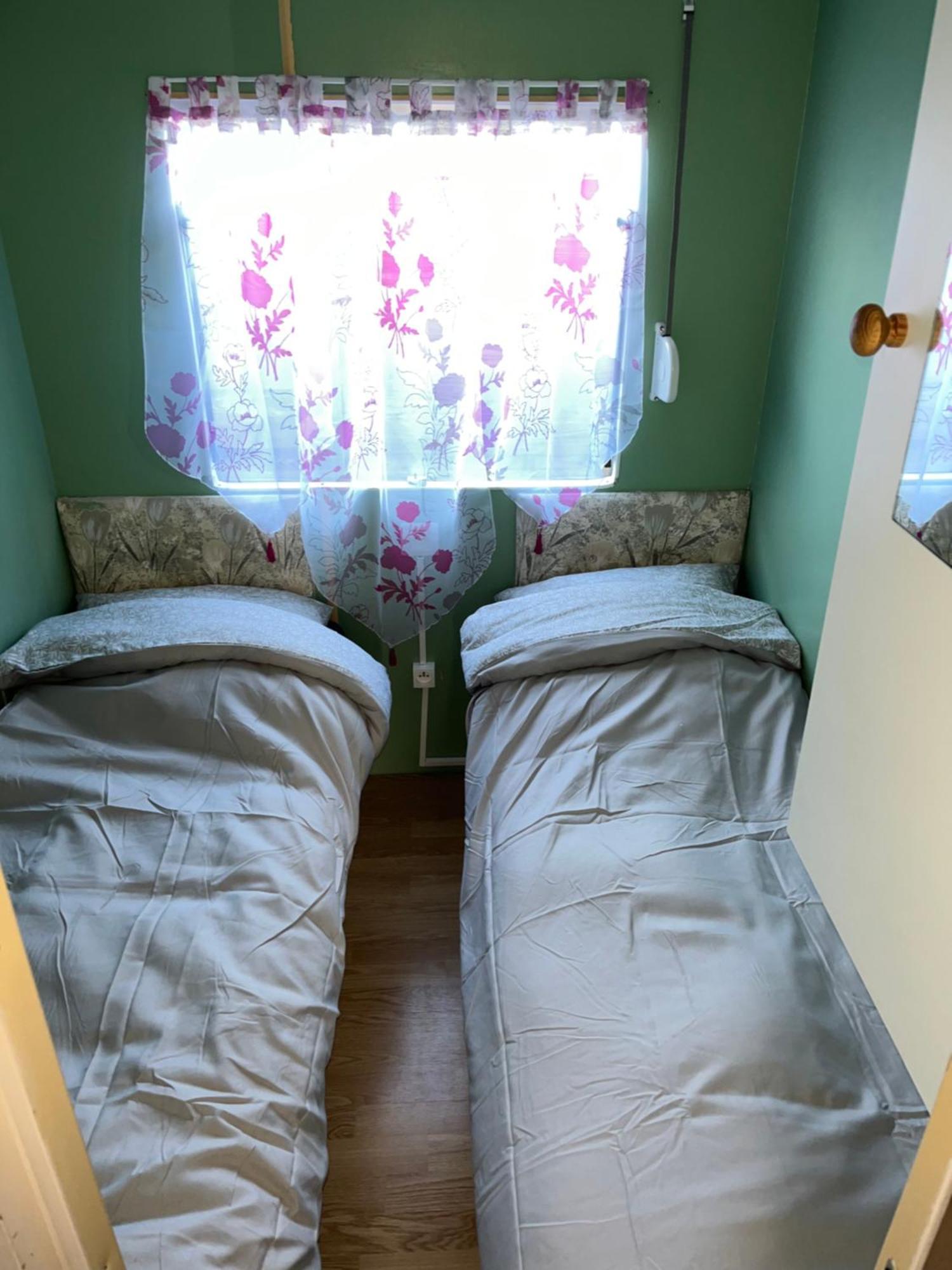 Hotel Le Familly Team Ardres Zewnętrze zdjęcie